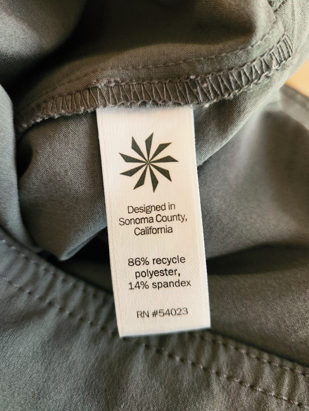 Athleta Womens Everyday Skort Size 14 Granite Grey Sage Green Golf Tennis Travel - Picture 9 of 9